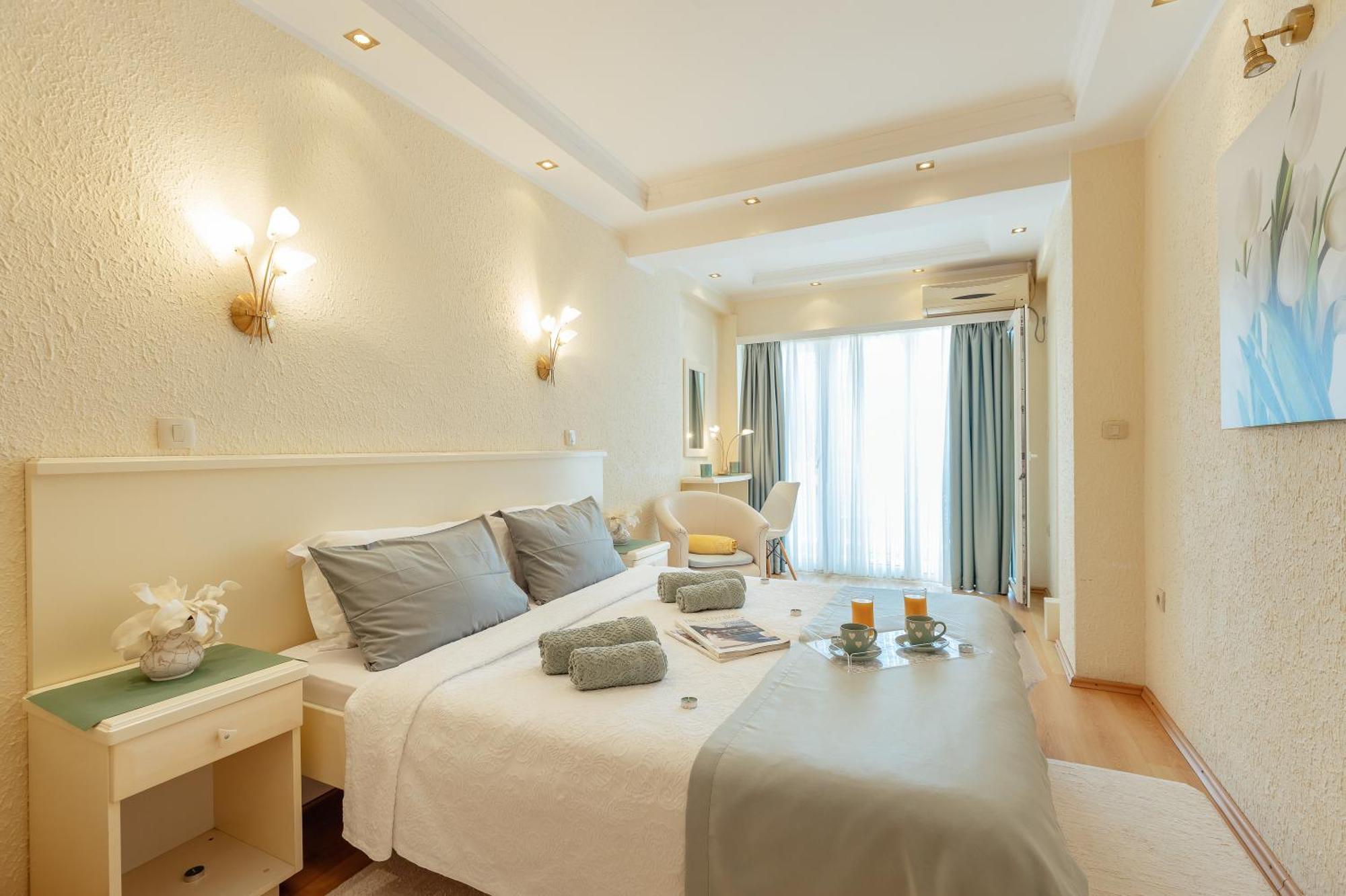 Apartments Porobic Херцег-Нови Экстерьер фото